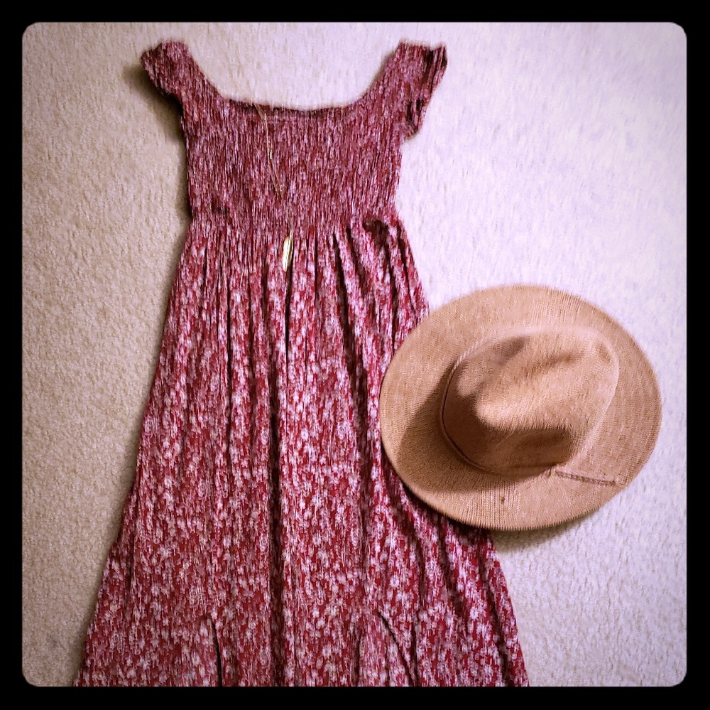 Floral off the shoulder maxi dress